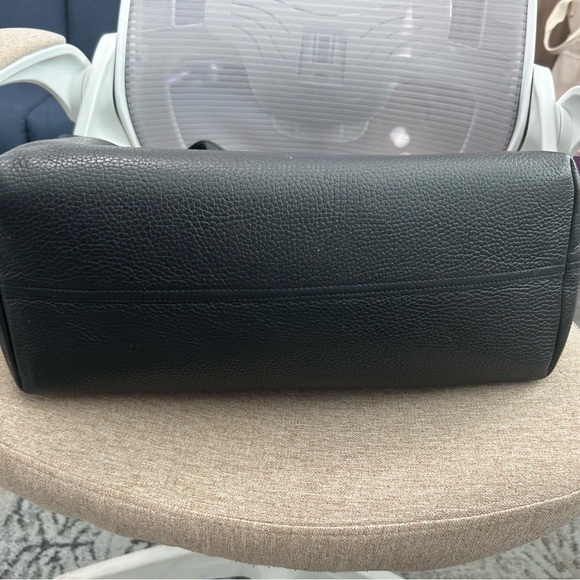 Cuyana - Classic Structured Leather Tote with organizer insert. Like new!! - Picture 2 of 6